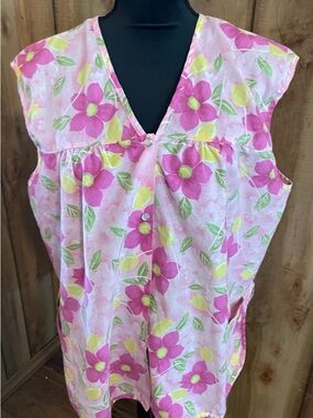 Vintage Moon Dance Pink Floral Sleeveless V-Neck Blouse